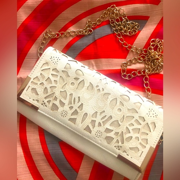 Classy and glam clutch purse - Picture 1 of 1